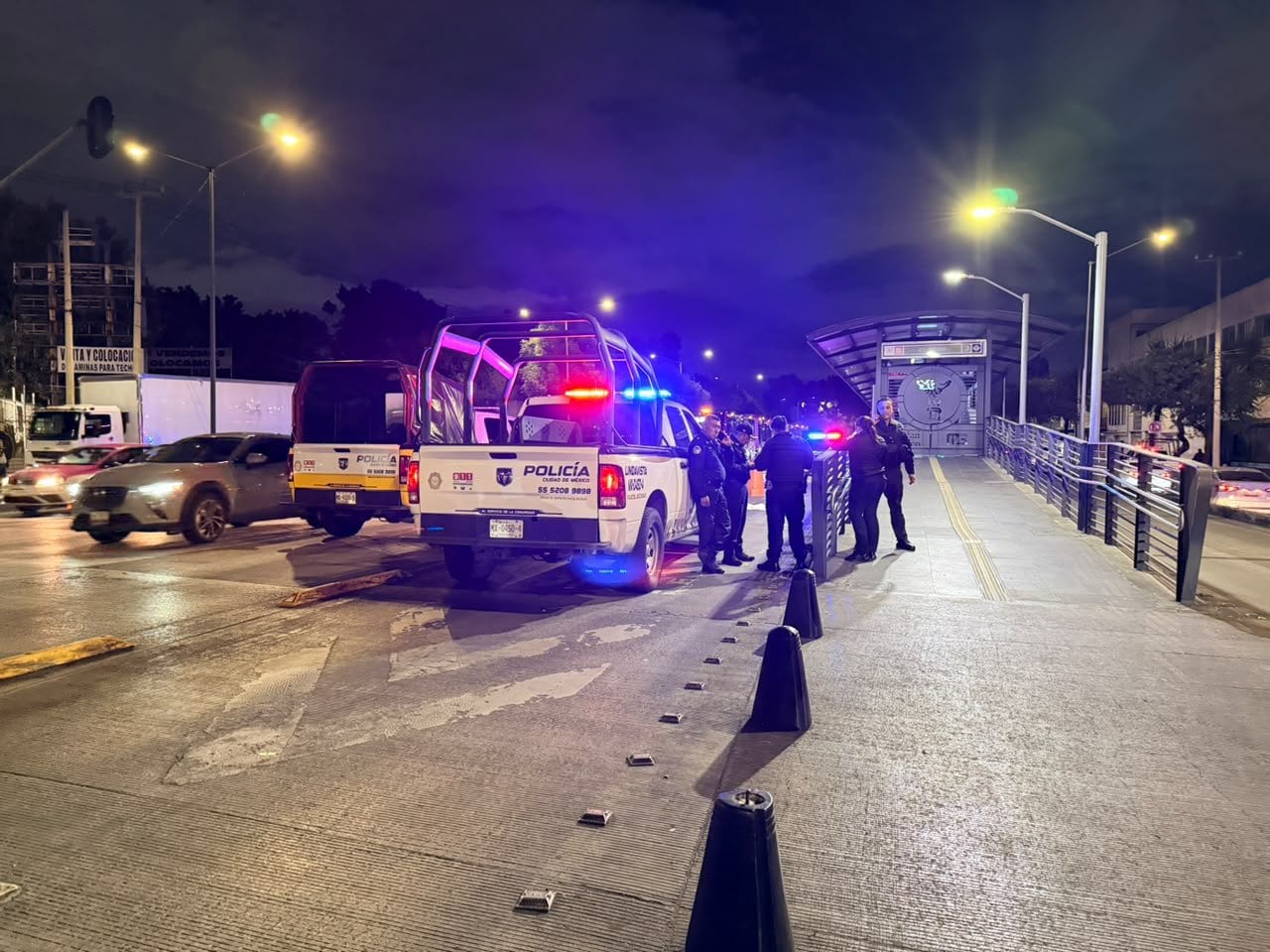 Tras el accidente, el operador de la unidad fue puesto a disposición de las autoridades para determinar las (X: @MrElDiablo8)