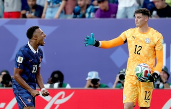La disputa entre Kylian Mbappé y Orlando Gill en el Mundial provocó la racista reacción de una senadora paraguaya (Foto: EFE/EPA/Sarah Yenesel)