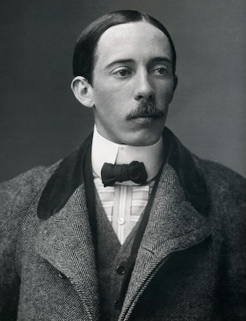 Santos Dumont nunca quiso patentar ninguno de sus inventos y alentaba a ingenieros y mecánicos a que desarrollasen sus propios prototipos