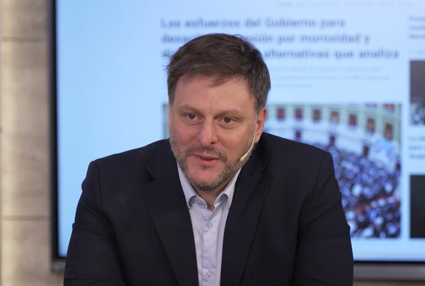 La iniciativa de Santoro propone un registro obligatorio para las agencias de cobranza y reglas para identificar quién reclama una deuda y en nombre de quién (Infobae en Vivo)