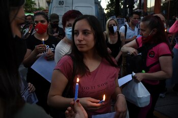 Lola, hermana de Isaac