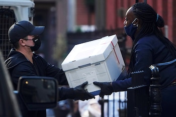 El FBI llevando adelante un