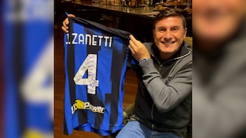 Charly García recibió un regalo