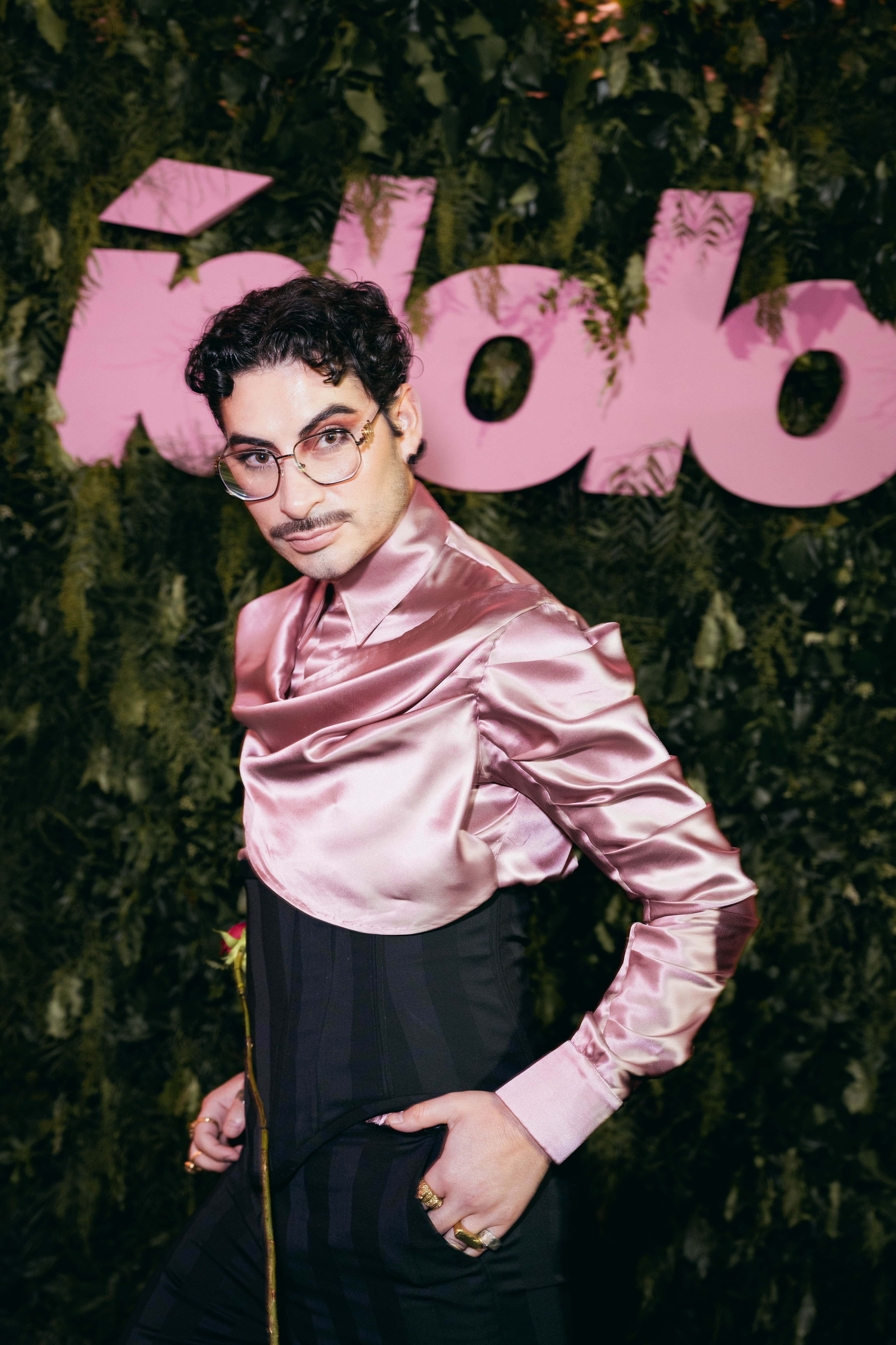 Dani Troncoso y un look a tono con la alfombra