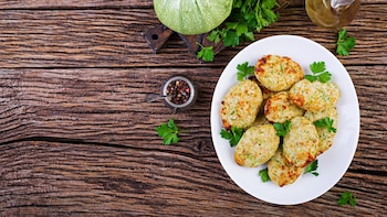 Hamburguesa de calabacín: una receta sencilla, saludable y llena de sabor para disfrutar de esta hortaliza de una forma diferente