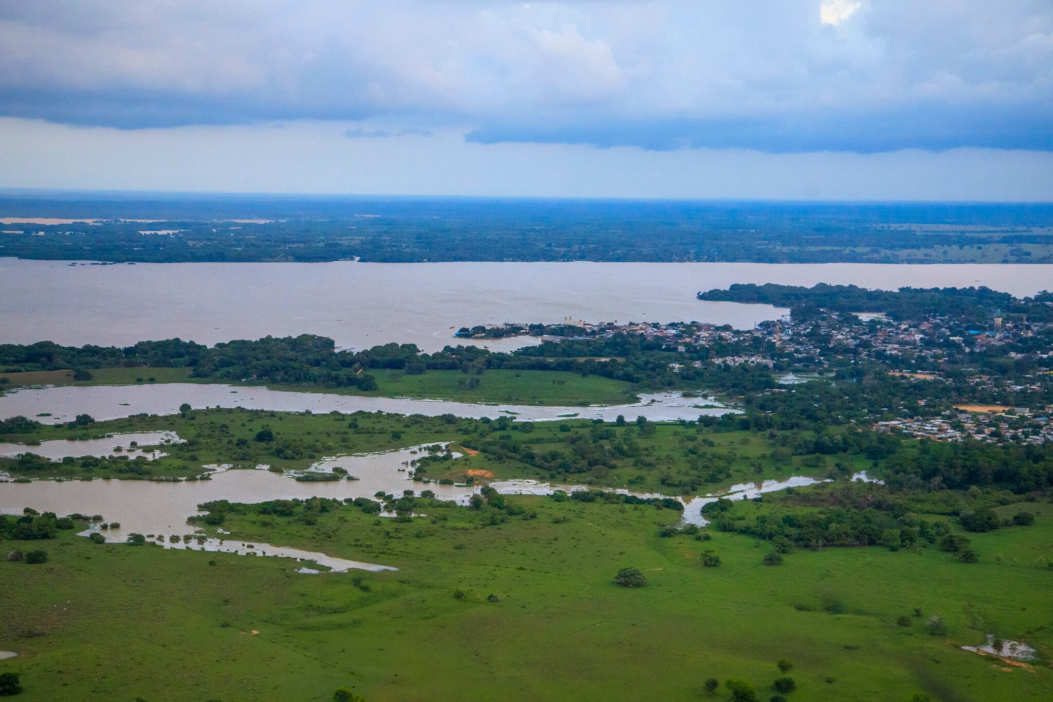 El abogado Manuel Navarro Manchego denunció la falta de respuesta del Ministerio de Ambiente sobre documentos de La Mojana - crédito Presidencia