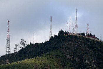 Iradio reclama a RTVC el