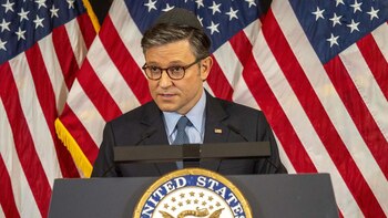 Trump respalda al presidente de