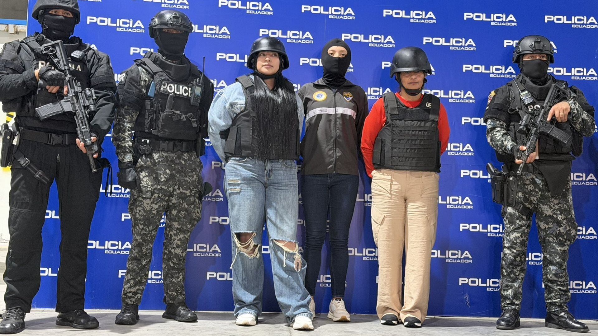 Esposa e hija de alias Fito fueron expulsadas de Colombia: así fue su traslado y llegada a Ecuador