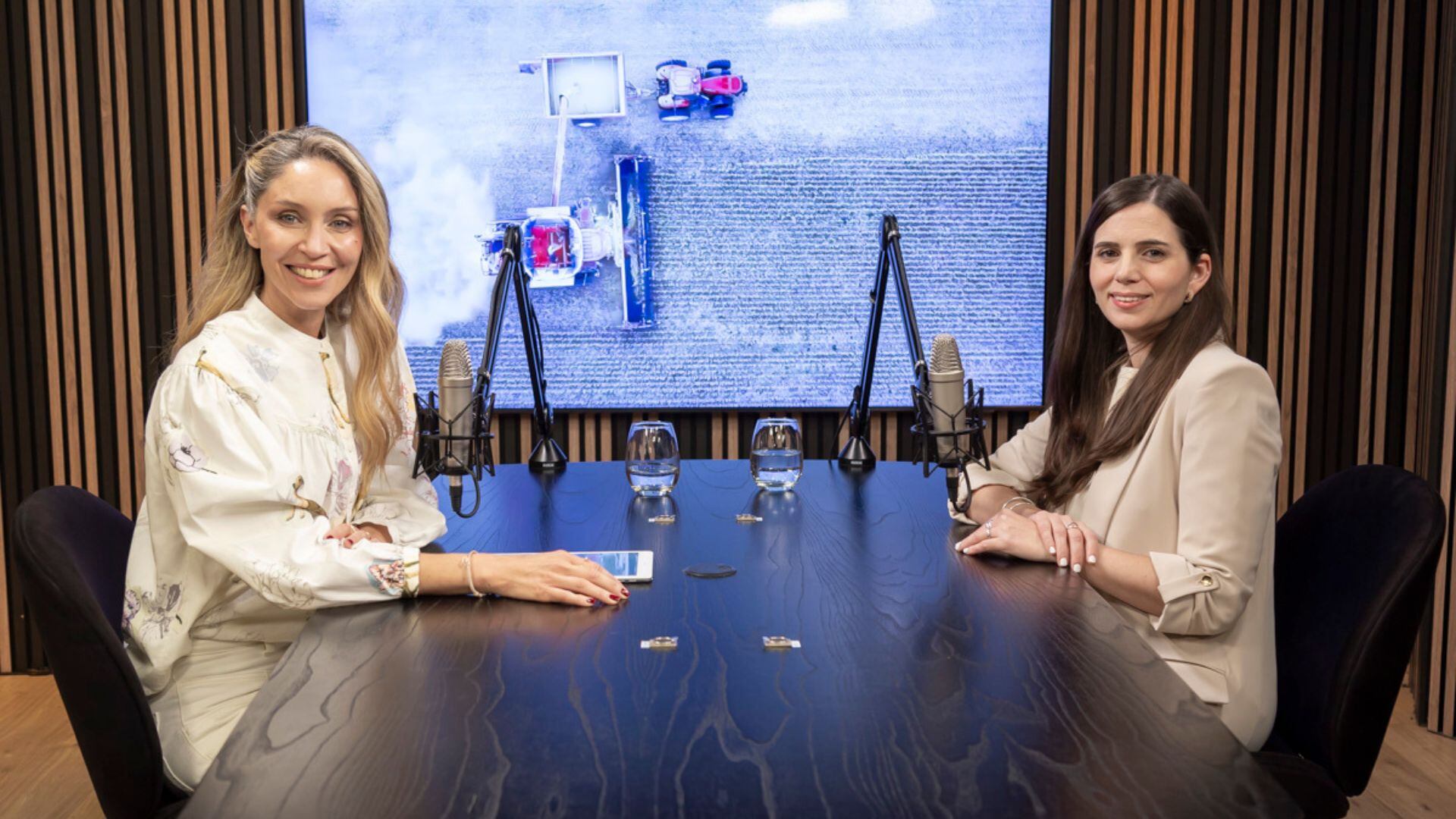 Agostina Scioli junto a María Emilia Berardozzi en Infobae Talks Triple Impacto (Diego Barbatto)