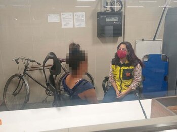 Con el objetivo de evitar muertes entre los capitalinos, el Metro implementó a especialistas que pueden brindar apoyo en situaciones límite.