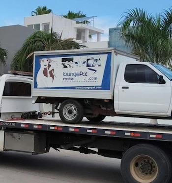 Tras operativo, aseguran vehículos y arsenal bélico cerca a metros de la casa de Rocha Moya. RRSS