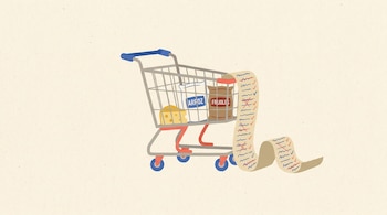 Ilustración plana de un carrito de supermercado gris con detalles azules y rojos. Contiene queso, arroz y frijoles. Una larga lista de compras tachada se desborda.