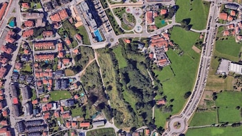 Un hijo demanda a su