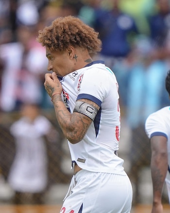 Paolo Guerrero terminó siendo el