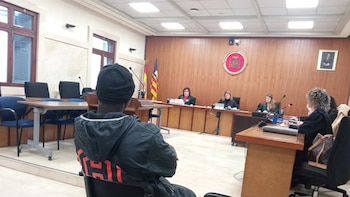 Condenado a dos años de