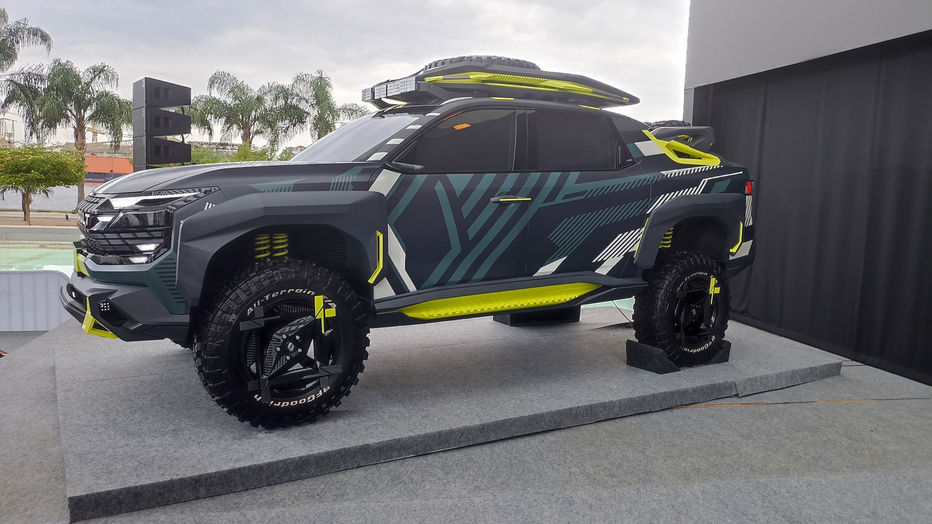 Presentada en Brasil en 2023, la innovadora pick-up Renault Niágara Concept iniciará su producción este año en Argentina como parte de la estrategia de renovación de la marca en Latinoamérica. (Infobae)