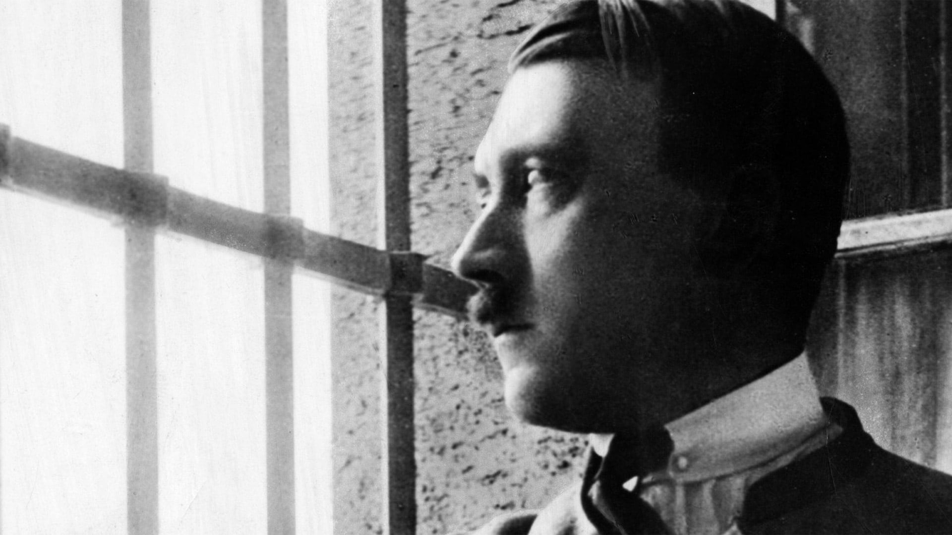 Adolf Hitler (1889-1945), un personaje repulsivo del siglo XX, cuyo final sigue despertando interés y fascinación