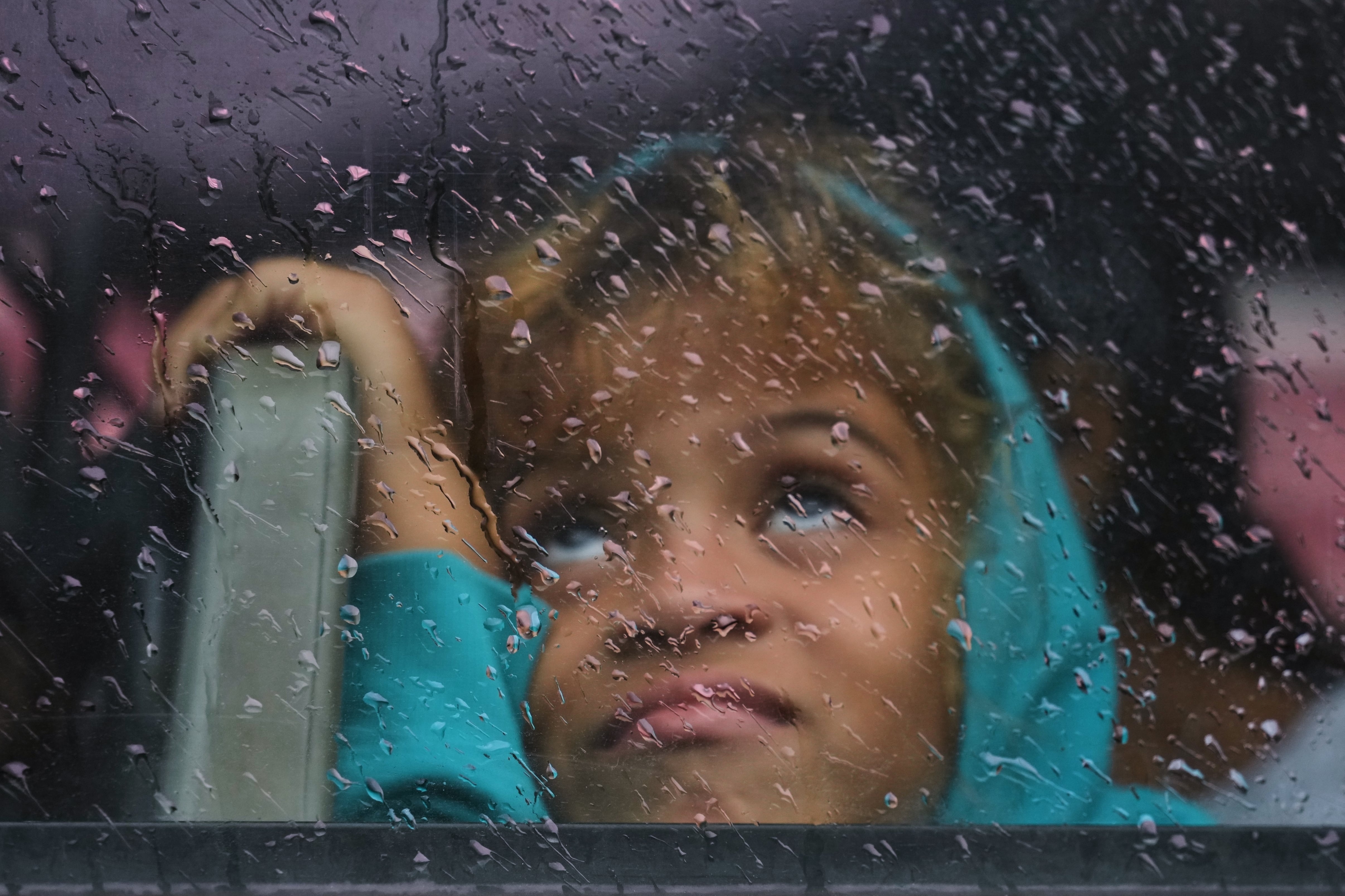 1.552 centros educativos resultaron afectados, equivalentes al 30% de las instituciones de enseñanza en las provincias más golpeadas. (AP Photo/Ramón Espinosa)