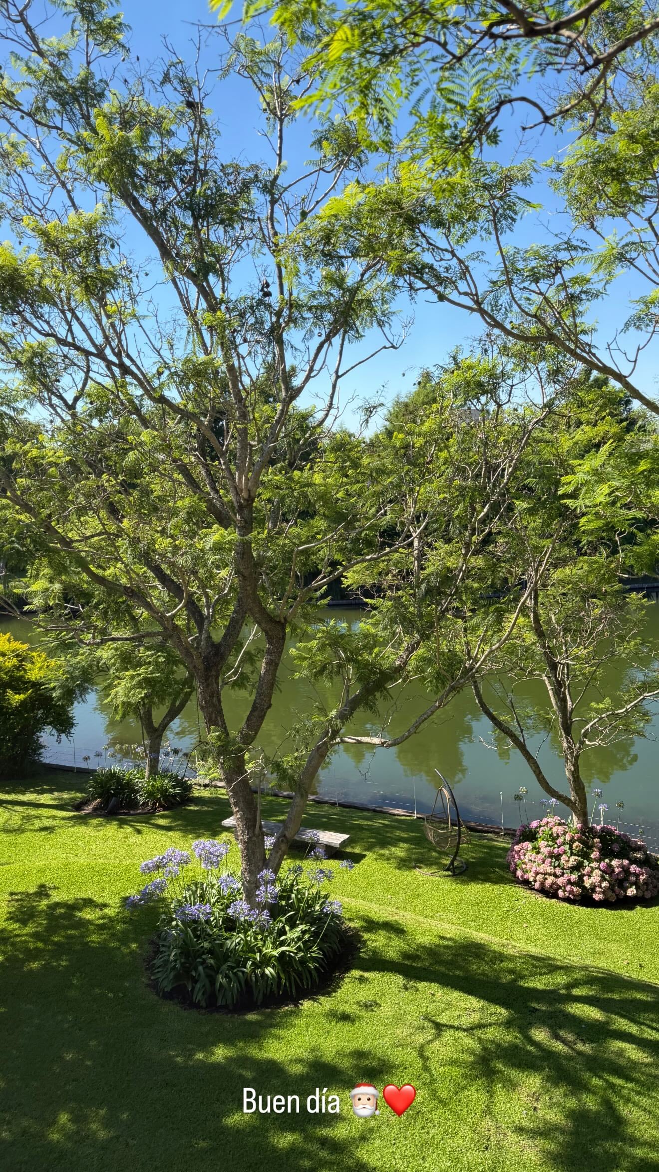 Después de su día de furia en las redes, Icardi subió la primera con espíritu navideño