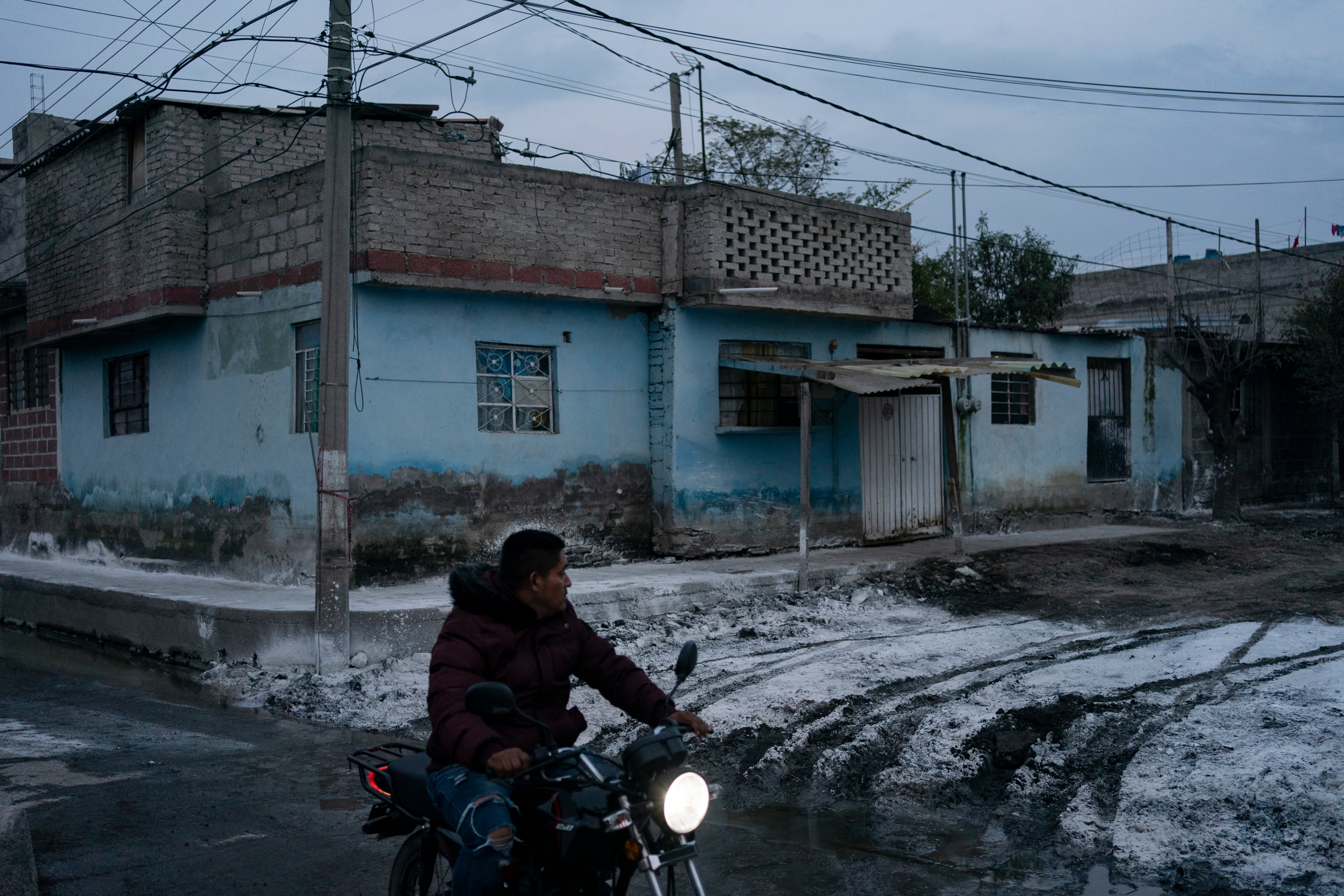 Ingreso de humedad provoca lluvias en gran parte del país (AP Foto/Félix Márquez)