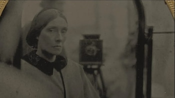 Una foto de la abuela de Virginia Woolf abre un interrogante: ¿es la primera selfie de la historia?