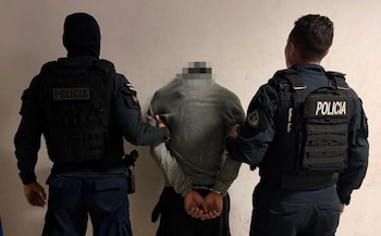 La Fuerza Pública detuvo en Paso Canoas a un ciudadano panameño requerido en su país por homicidio agravado. Crédito: MSP
