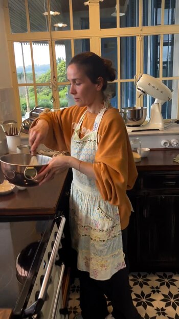 Natalia Oreiro, a pleno cocinando