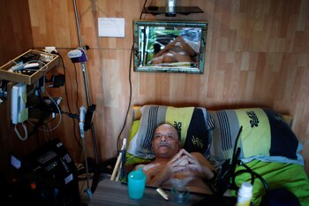Cocq, de 57 años, aceptó el martes recibir cuidados paliativos, comida y bebida tras varios días sin tratamiento ni alimentación y confió en estar de vuelta en su casa en "siete o diez días" (REUTERS/Gonzalo Fuentes)
