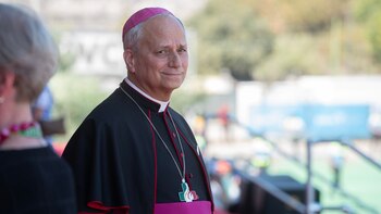 El obispo Robert Prevost