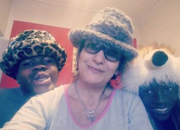 Paulina Karadagian junto con Kennedy