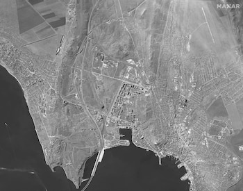 La exposión en el puente