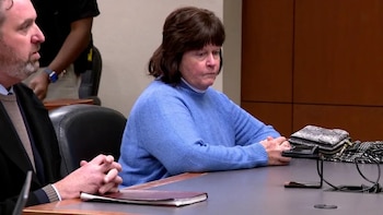 La detención de Debra Newton