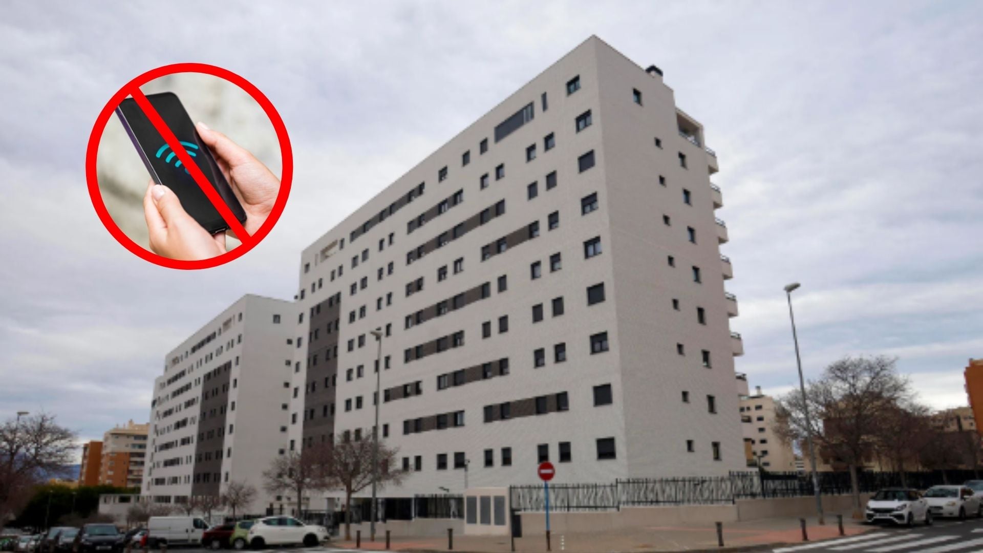 Un bloque de 150 viviendas lleva casi un mes sin teléfono ni wifi. (Composición Infobae)