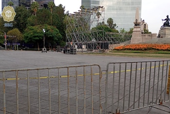 La circulación permanece cerrada en ambos sentidos de las vías centrales de la avenida Paseo de la Reforma (X@OVIALCDMX)