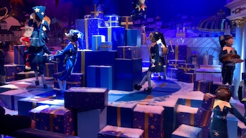 En Le Printemps, un grupo