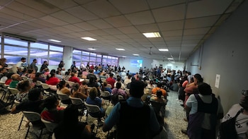 La alcaldía ofreció 32 opciones de reubicación a los comerciantes afectados por la Fase VIII del plan de Revitalización del Centro Histórico. (Cortesía: Prensa San Salvador Centro)