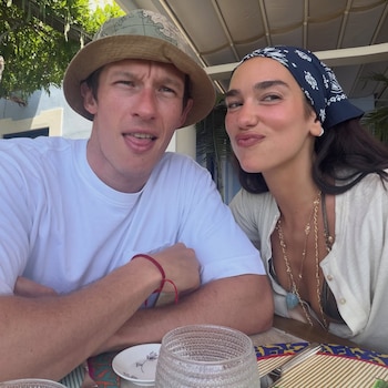 Dua Lipa no deja nada a la imaginación en nuevas fotos de su luna de miel