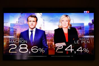 Una pantalla de televisión muestra