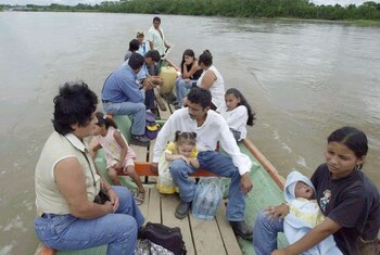 Foto de archivo. Una familia