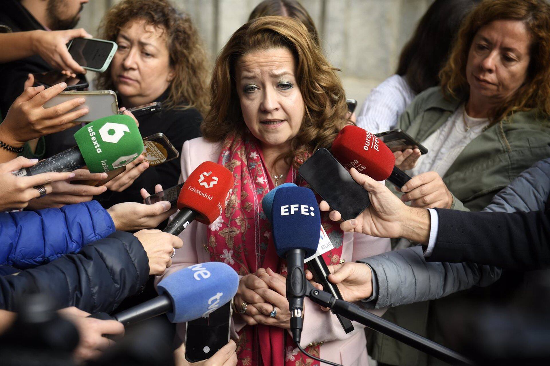 Imagen de archivo: La consejera de Sanidad de la Comunidad de Madrid, Fátima Matute, ofrece declaraciones a los medios. (Fernando Sánchez - Europa Press)