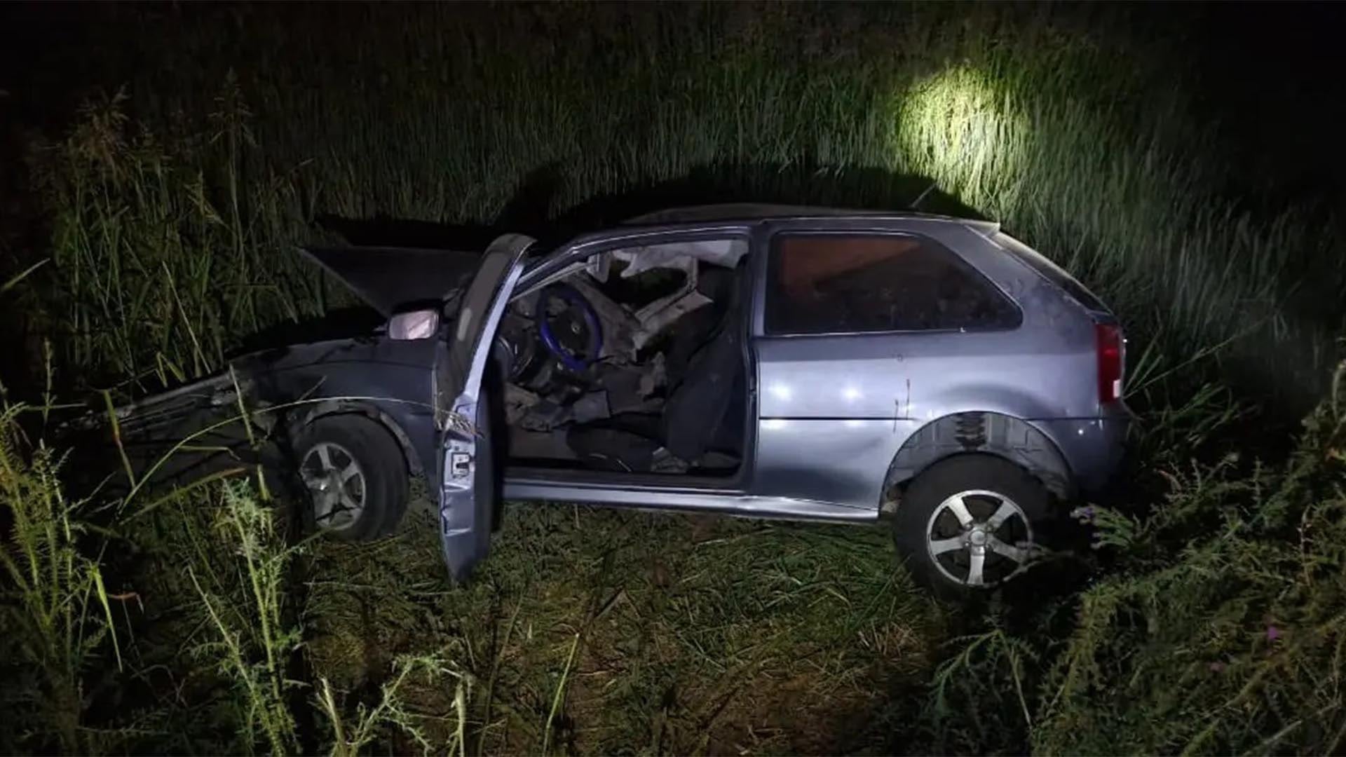 Dos personas fallecieron tras el siniestro vial, mientras otras tres permanecen internadas.
Crédito: Policía de Córdoba