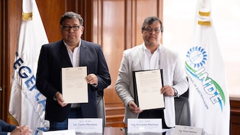 Segeplan e Inde firman convenio para proyectos de electrificación rural en Guatemala