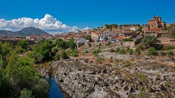 Las mejores piscinas naturales de Salamanca: una escapada perfecta para hacer con niños y disfrutar de la naturaleza