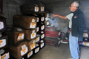 En Guatemala entierran a 68 víctimas del conflicto armado después de 44 años