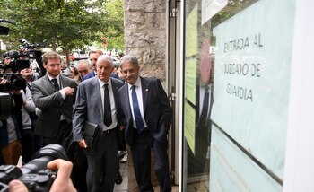 Revilla no rectificará y dice que le hubiera gustado ver al emérito y que "pidiera perdón" - Infobae