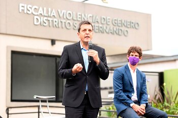 Massa junto al intendente de