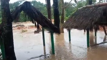 Torrencial lluvia en Moyobamba: calles