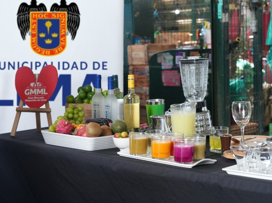 Presentan piscos sours con chicha morada, pitahaya, aguaymanto, kiwi y otras frutas de temporada en el Gran Mercado Mayorista de Lima - GMML