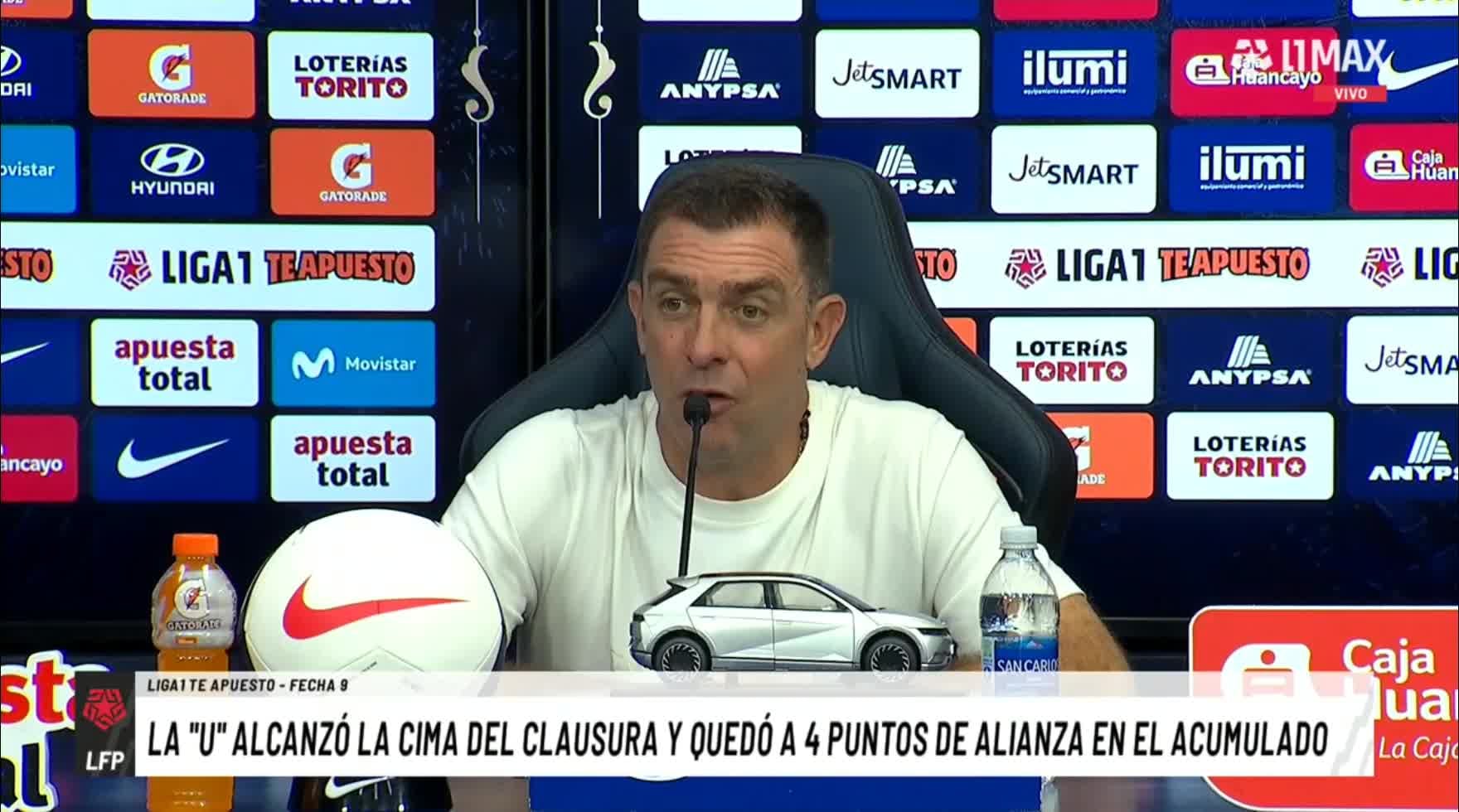 El director técnico Pablo Guede responde preguntas en una conferencia de prensa tras un partido del Torneo Clausura de la Liga 1. (L1MAX)